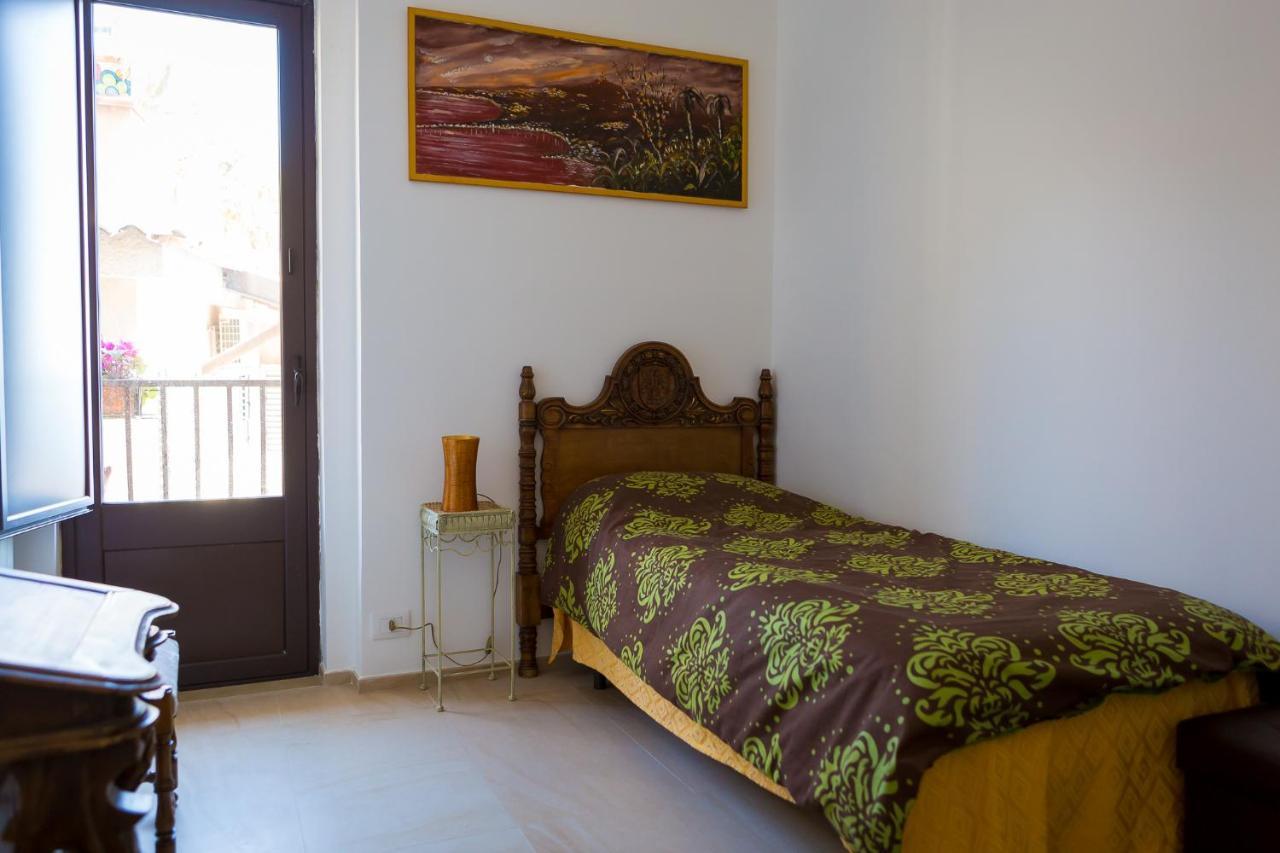B&B La Casa Gialla Taormina Exterior photo