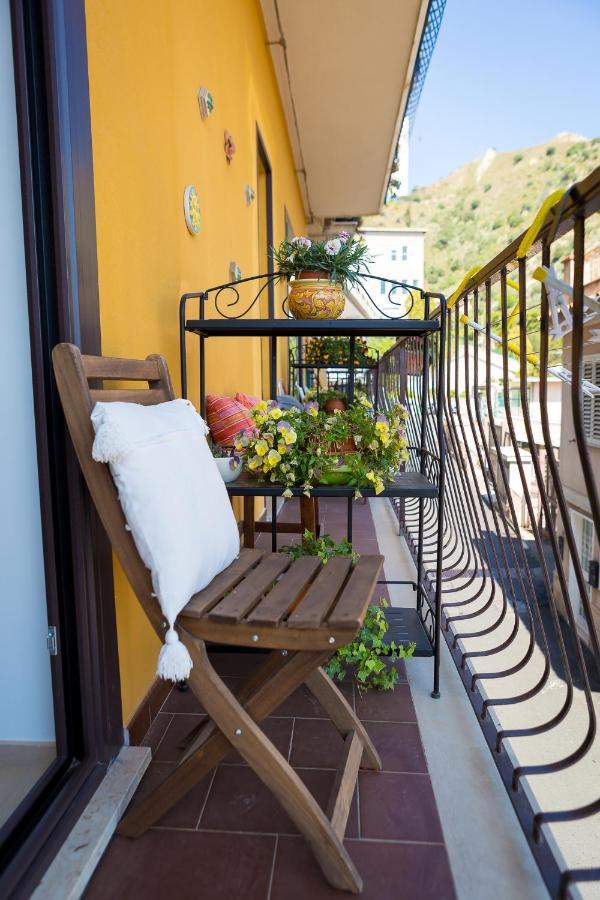 B&B La Casa Gialla Taormina Exterior photo
